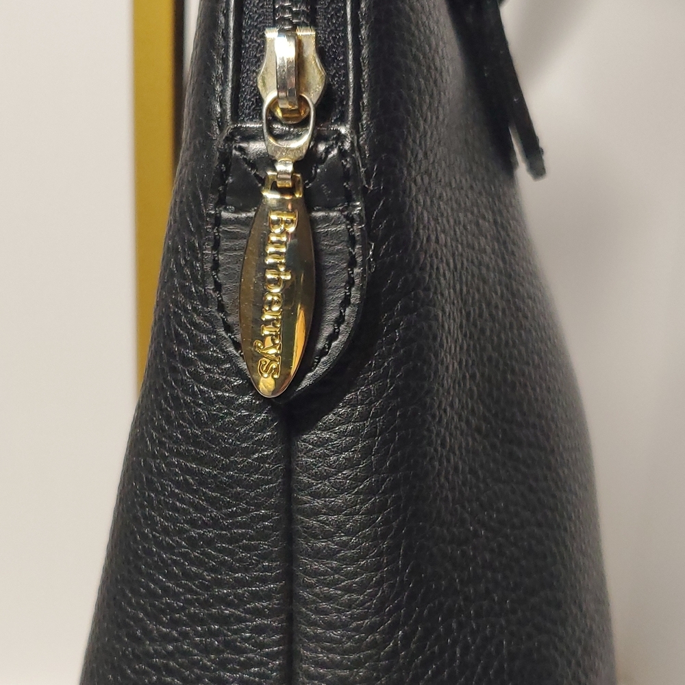 Authentic Vintage Burberry Plaid Interior Handbag With COA - Picture 5 of 15